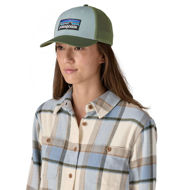 Patagonia  P-6 Logo Lopro Trucker Hat ADULT